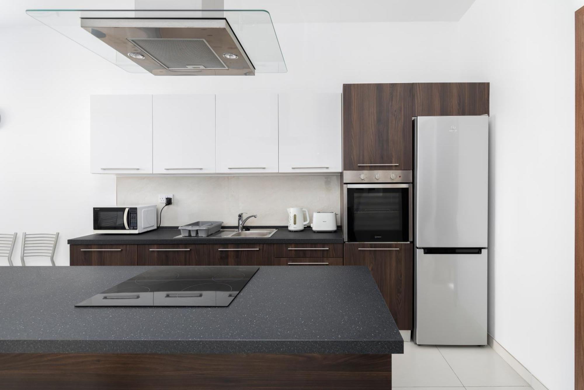 Spacious & Stylish 3br Penthouse With Large Terrace - Close To Spinola Bay Apartament St. Julian's